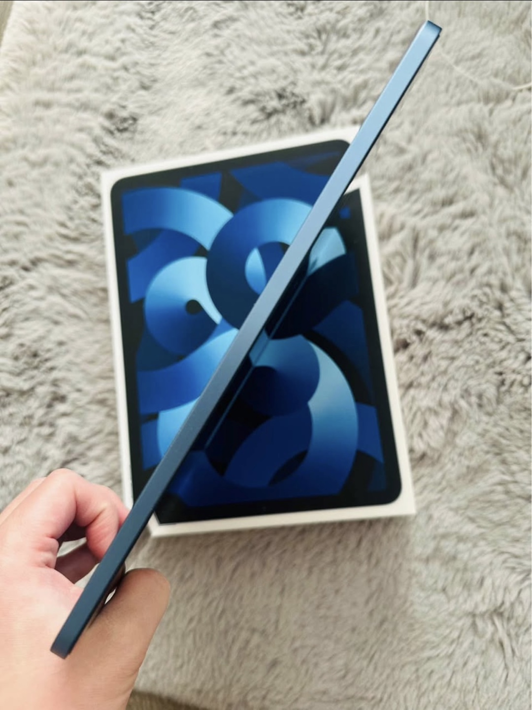 iPad Air 5th Generation - Blue - with Apple Pencil - photo 5
