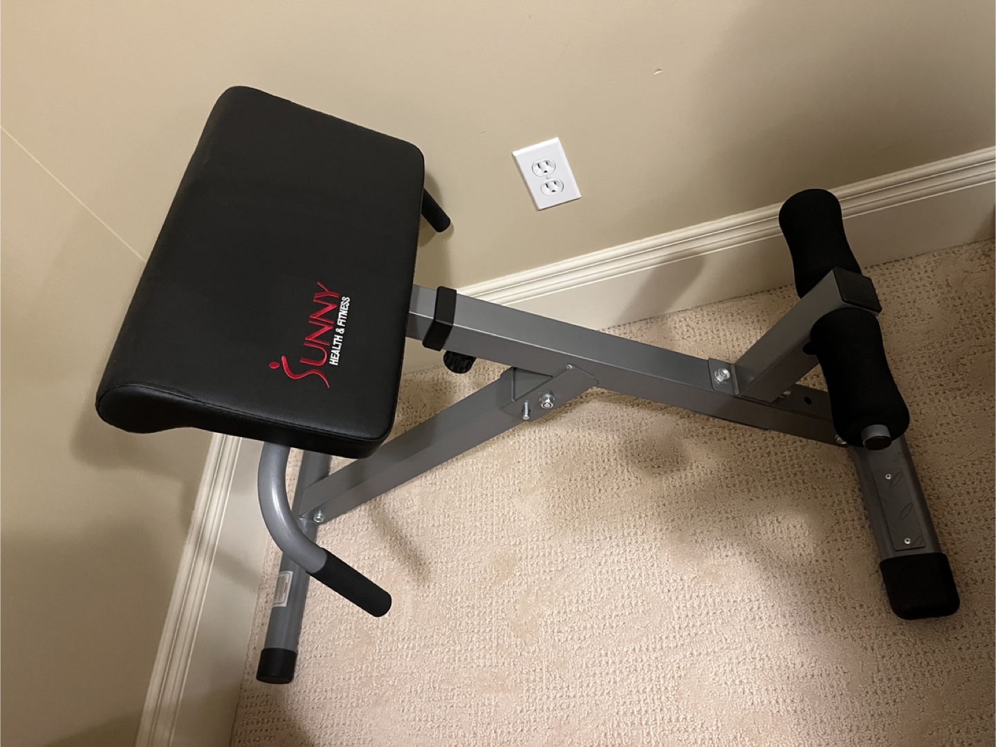 Sunny Health & Fitness Roman Chair - Hyperextension Bench