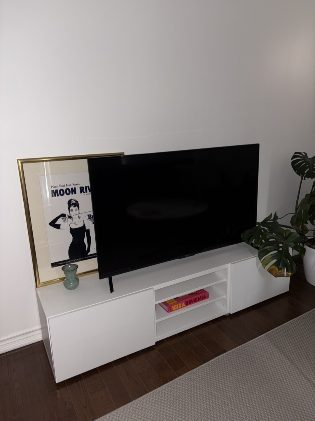 Media unit
