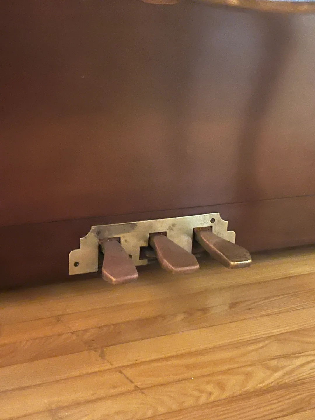 Young Chang upright piano with bench image indicator(4)