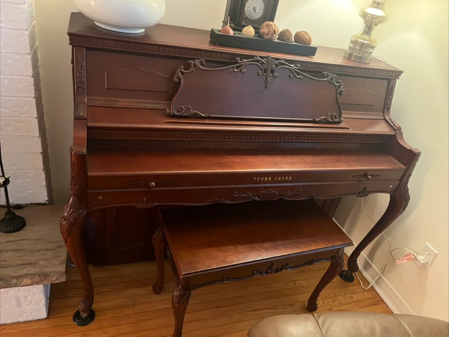 Young Chang upright piano with bench image indicator(2)