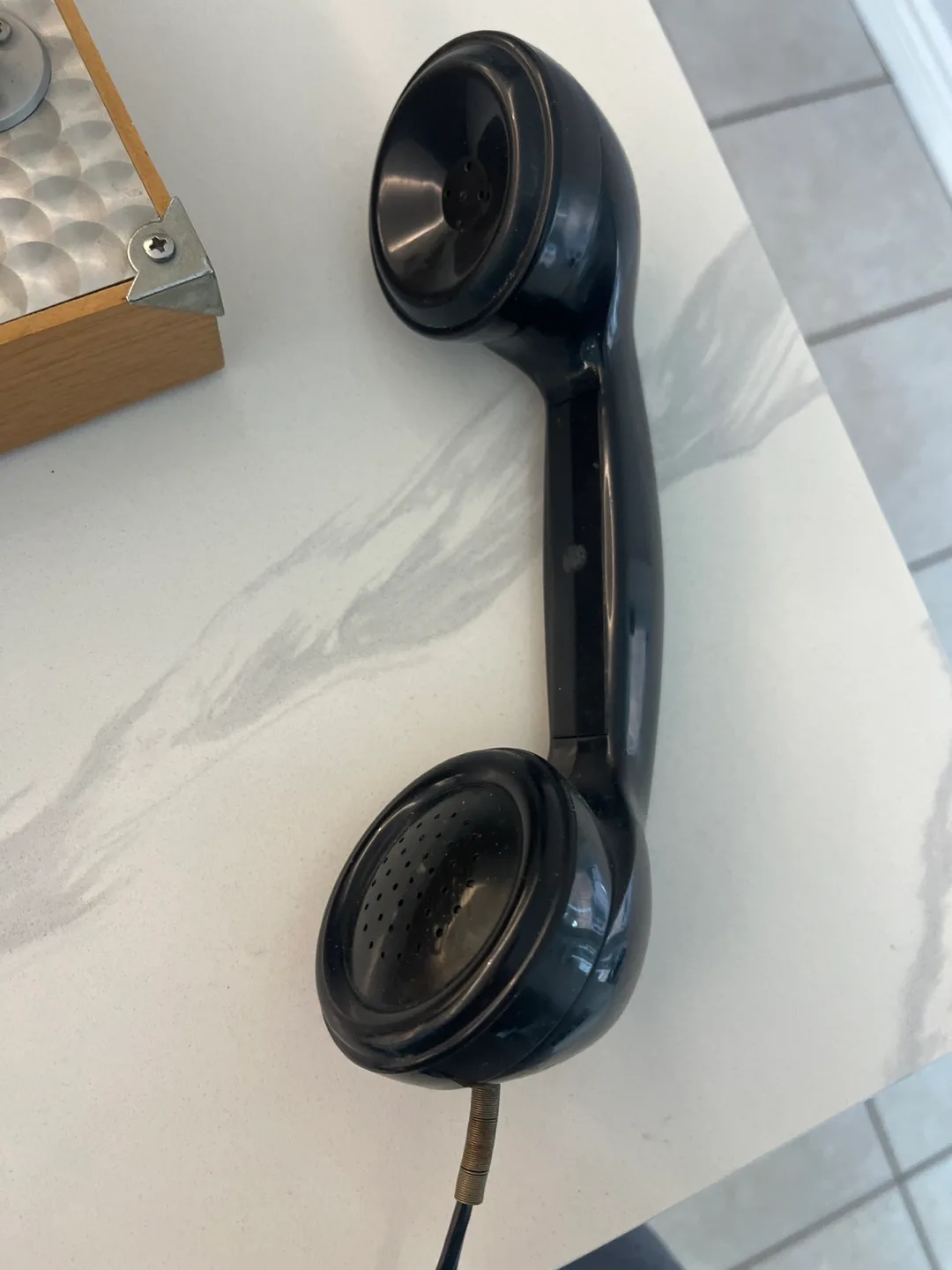 Vintage Spirit of St. Louis Hands-Free Telephone image indicator(3)