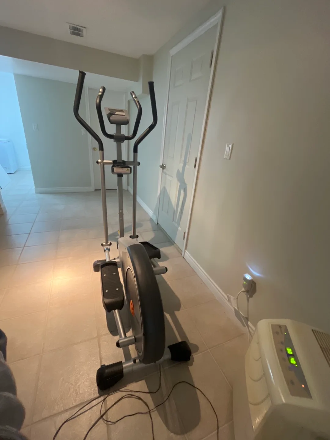 Bladez Elliptical Cross Trainer image indicator(2)