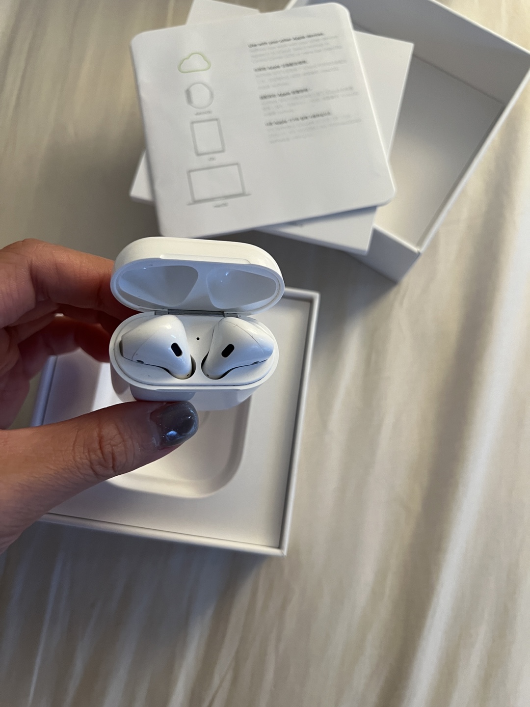 Airpods with Full Box - Like new - photo 4