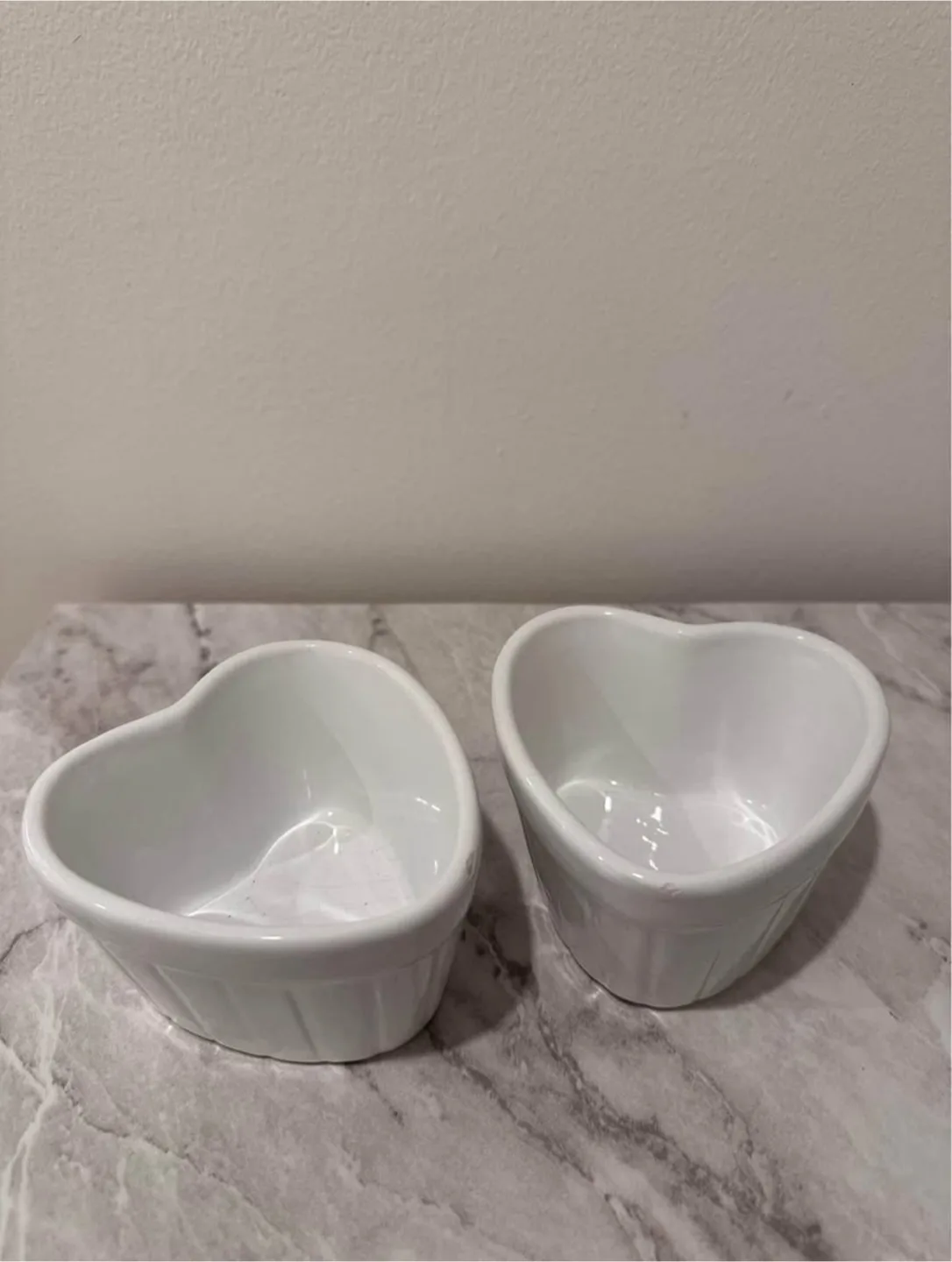 White bowls thumbnail