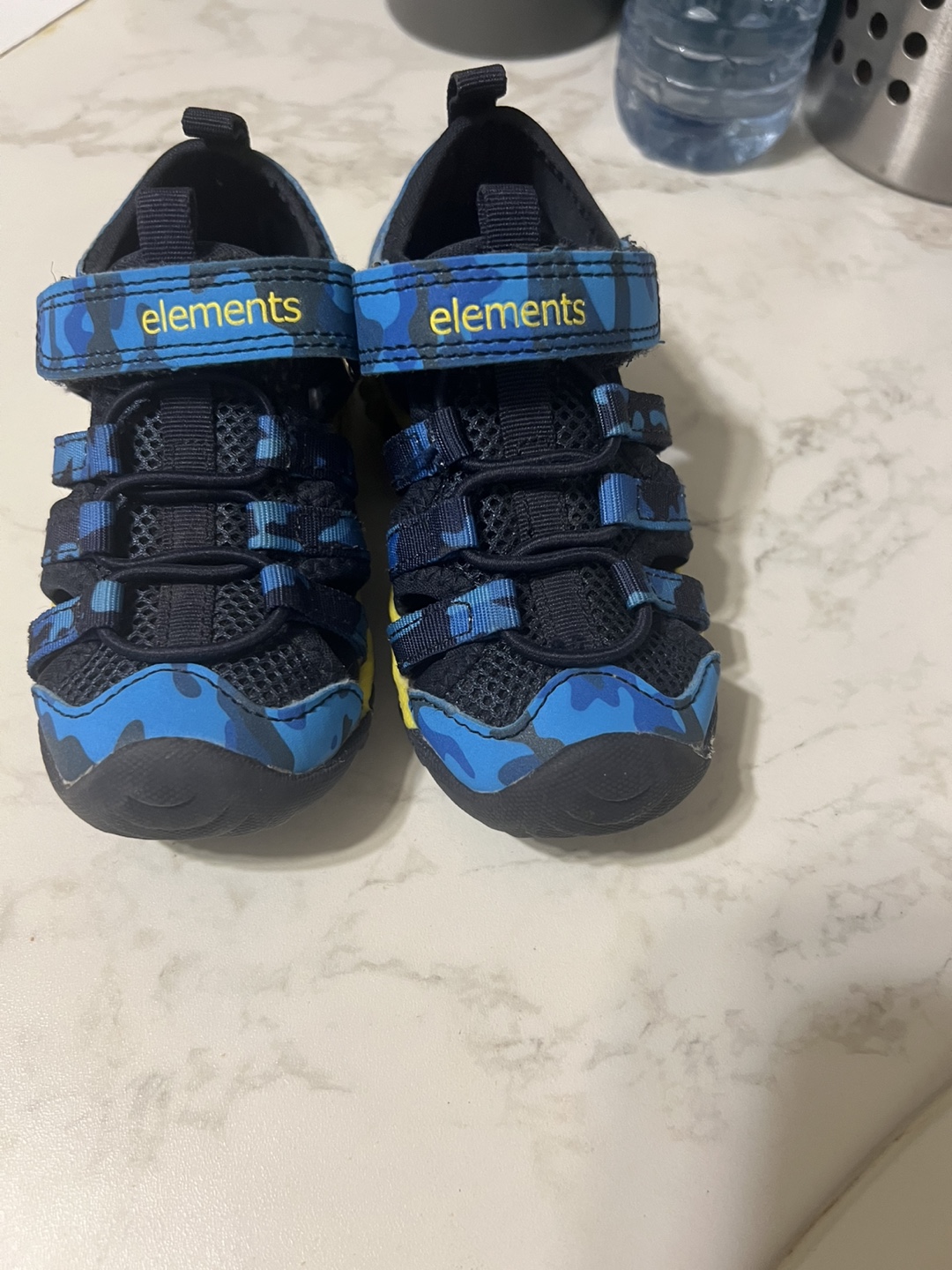 Elements Kids' Blue & Yellow Water Sandals - Size D8