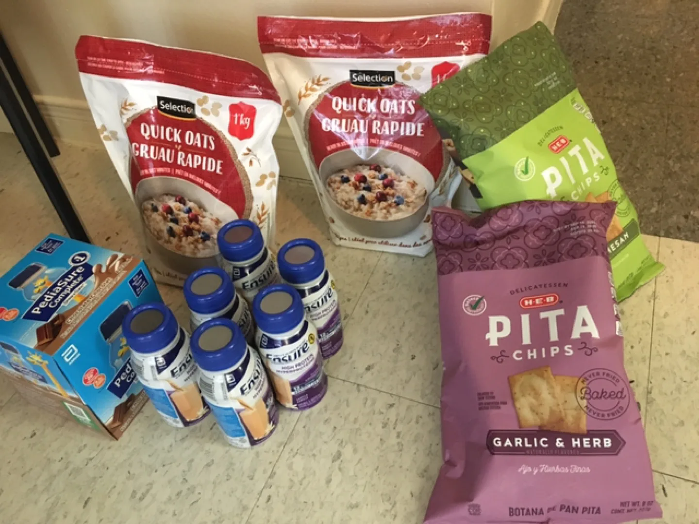 Bulk lot: Quick Oats, Pita Chips, Pediasure Complete thumbnail