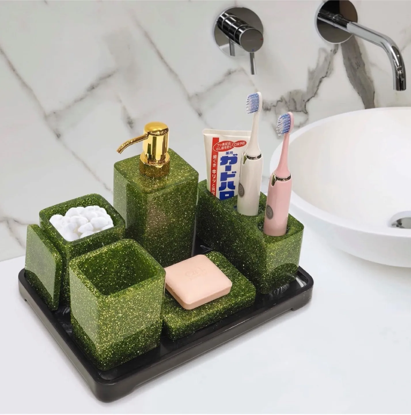 Green Glitter Bathroom Accessory Set image indicator(2)