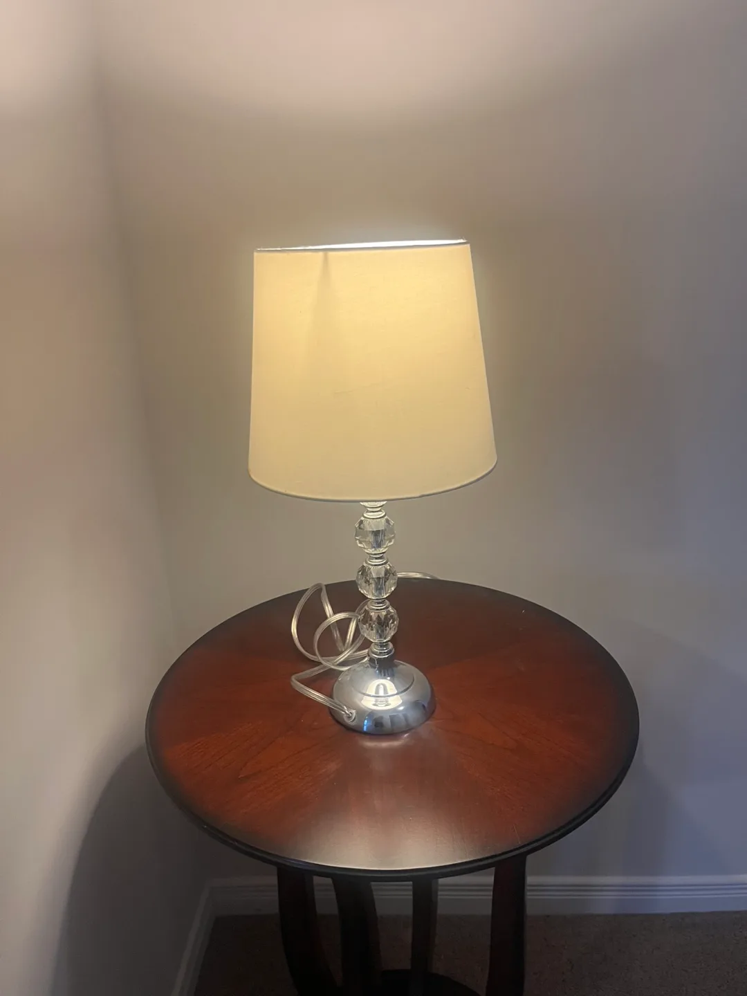 Crystal beaded table lamp image indicator(3)