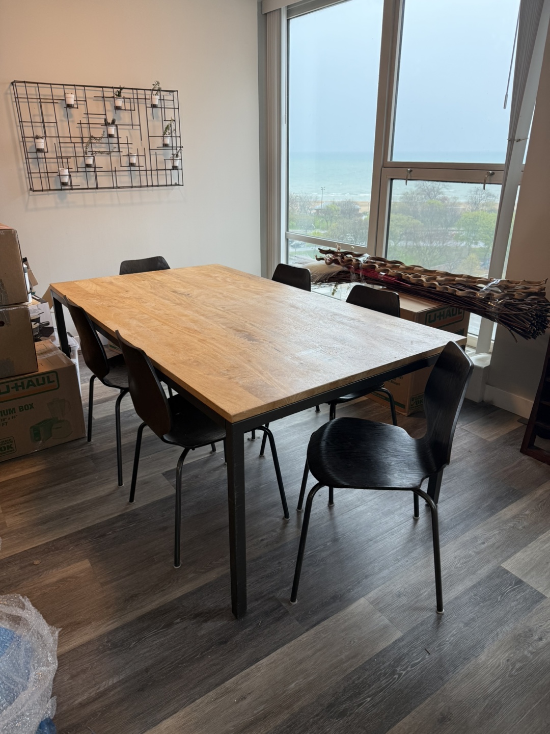 Mid-Century Modern Dining Table and Chairs