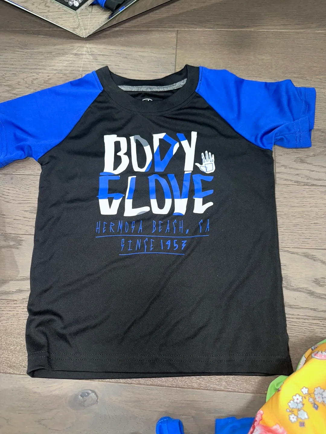 Bundle of 5 Boys' Shirts - Size 6T-8T image indicator(8)