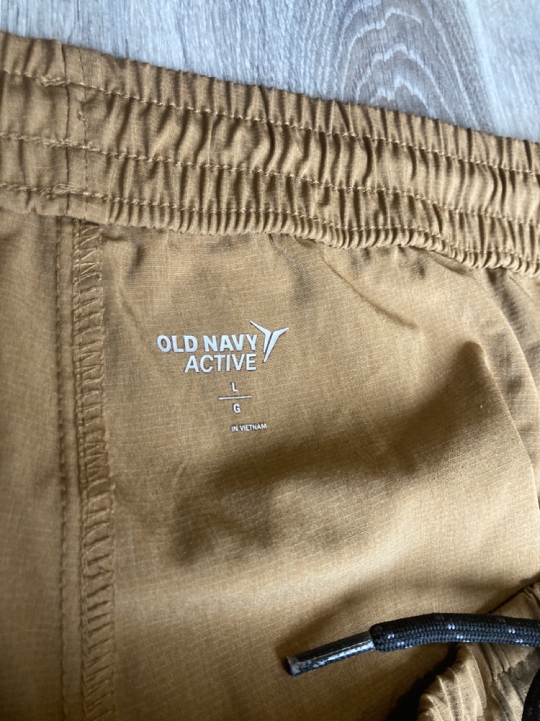 Old navy Men's Brown Shorts with pocket - photo 2