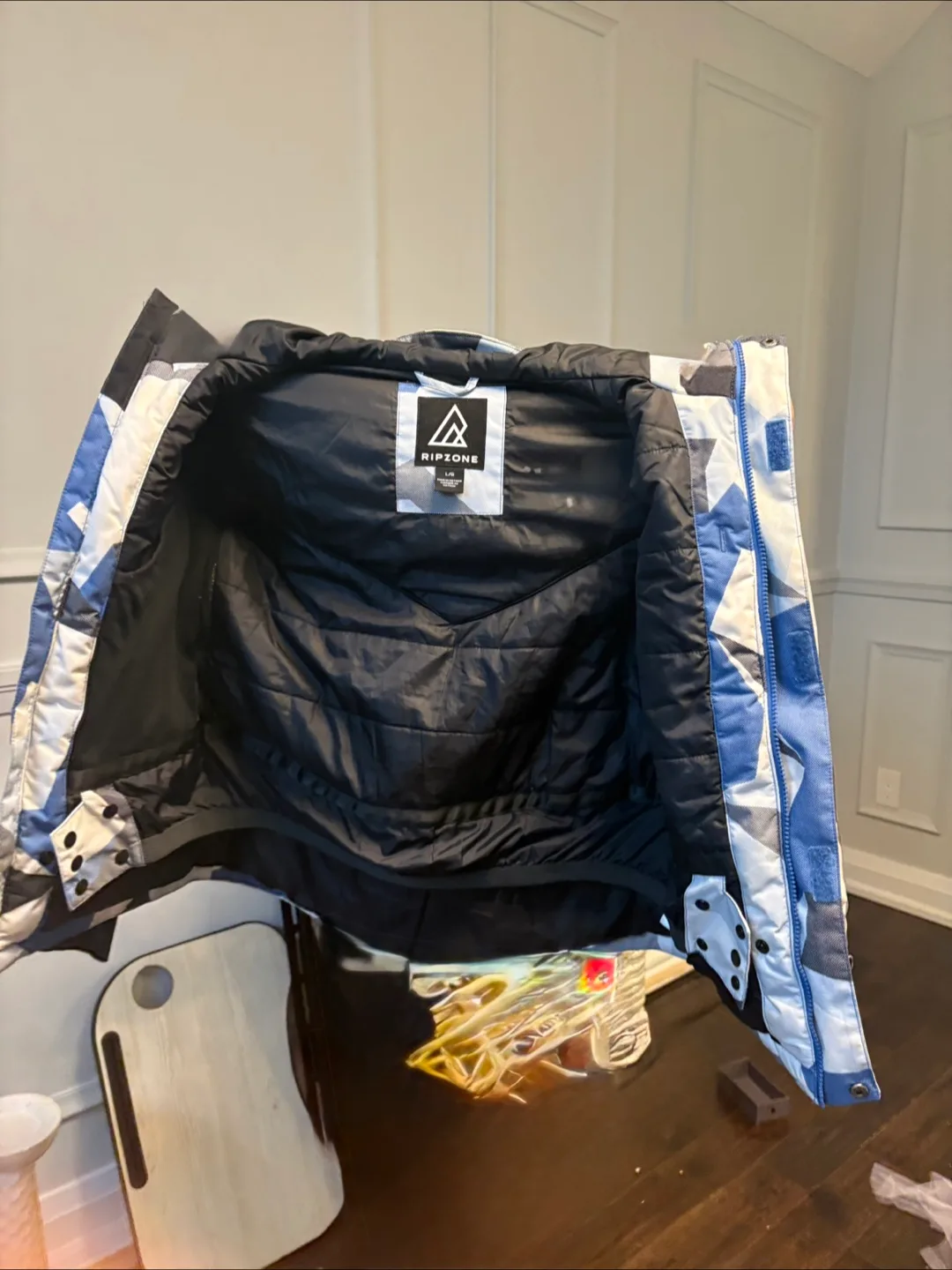 Ripzone Boys' Snow Jacket Size L image indicator(3)