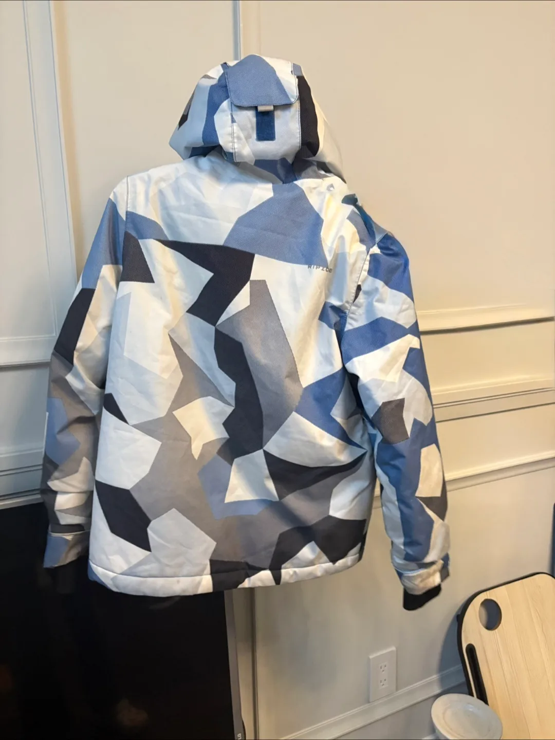 Ripzone Boys' Snow Jacket Size L image indicator(2)