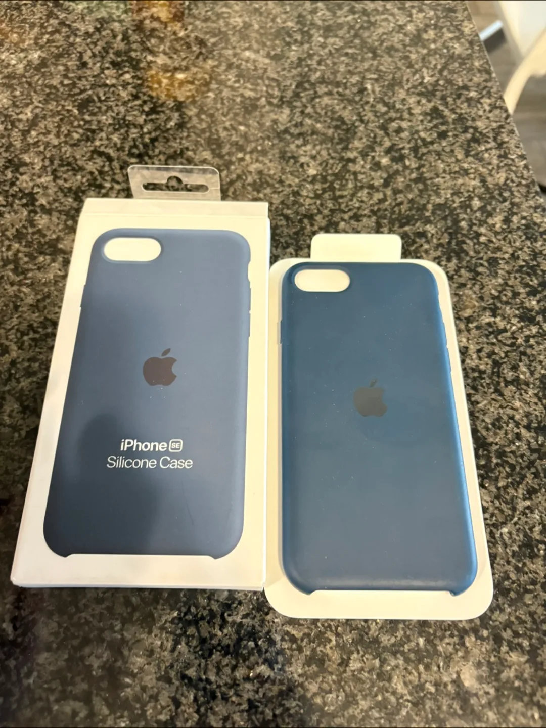 New Apple iPhone SE Silicone Case - Deep Navy thumbnail