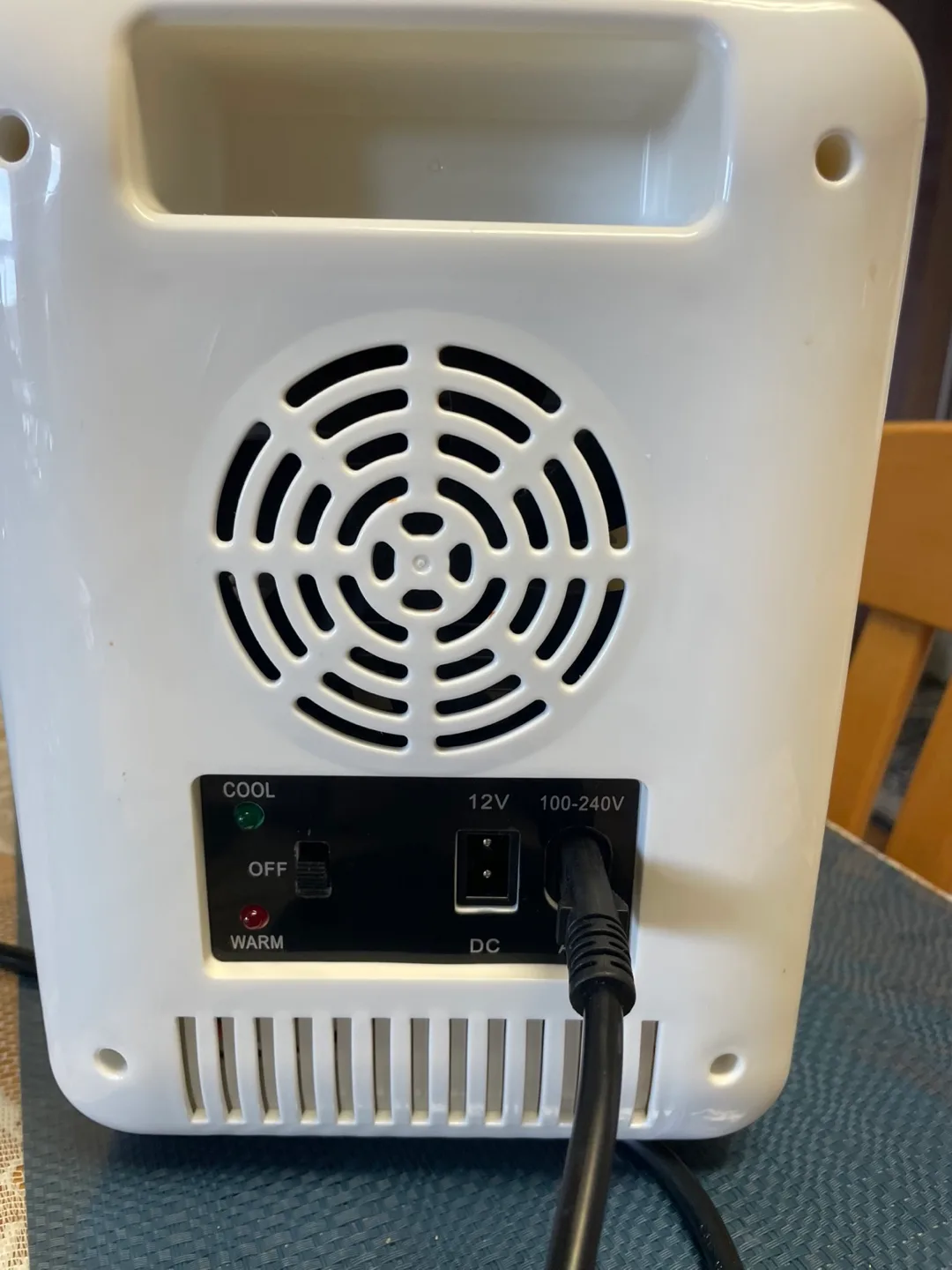 Mini Fridge with Illuminated Mirror image indicator(4)