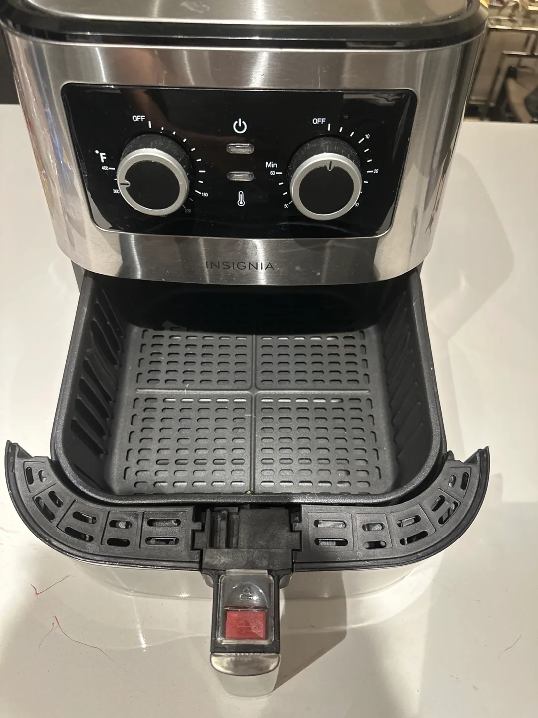 Insignia  Air Fryer image indicator(2)