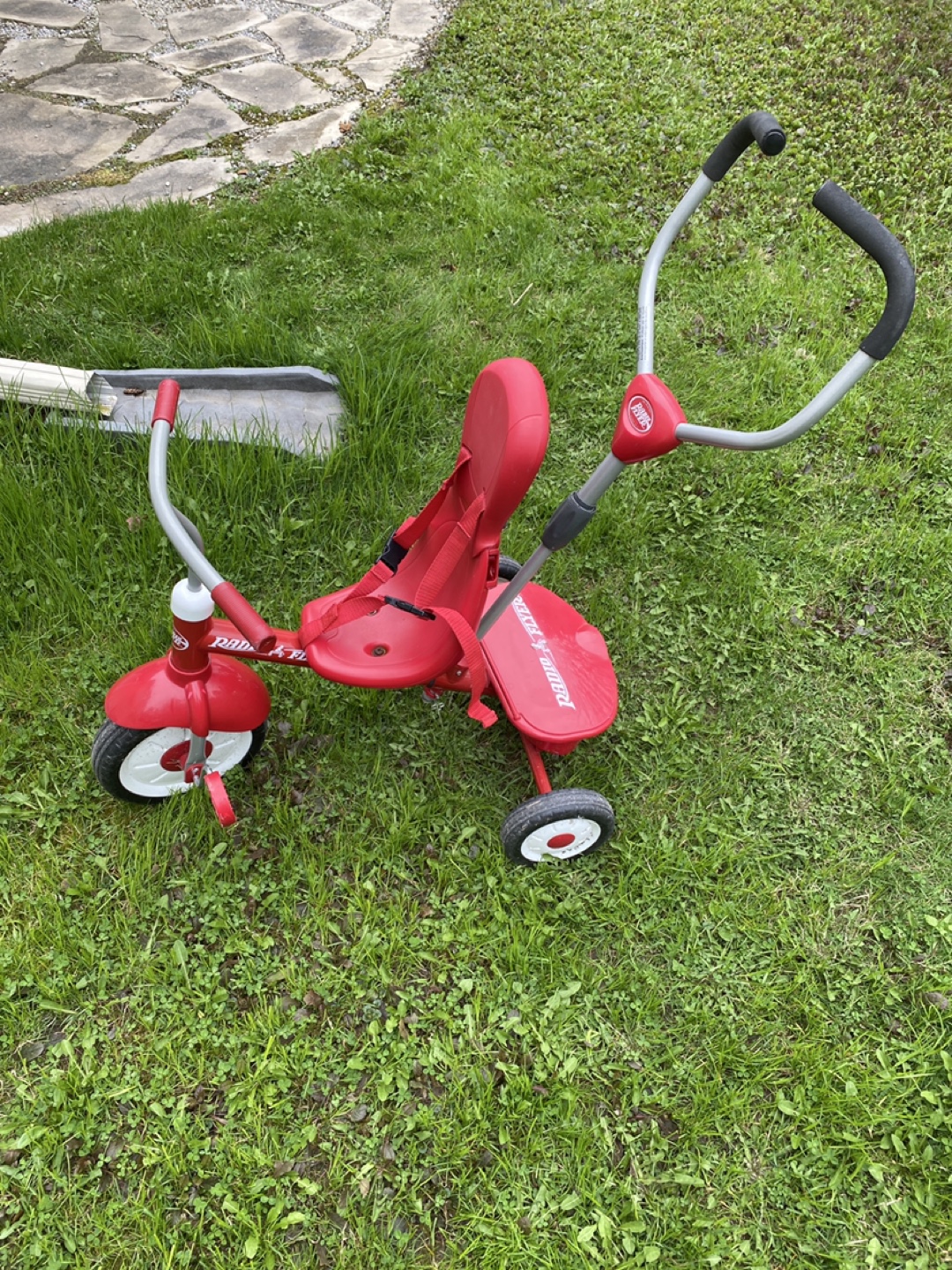 Radio Flyer Classic Tricycle with Parental Push Handle - photo 2