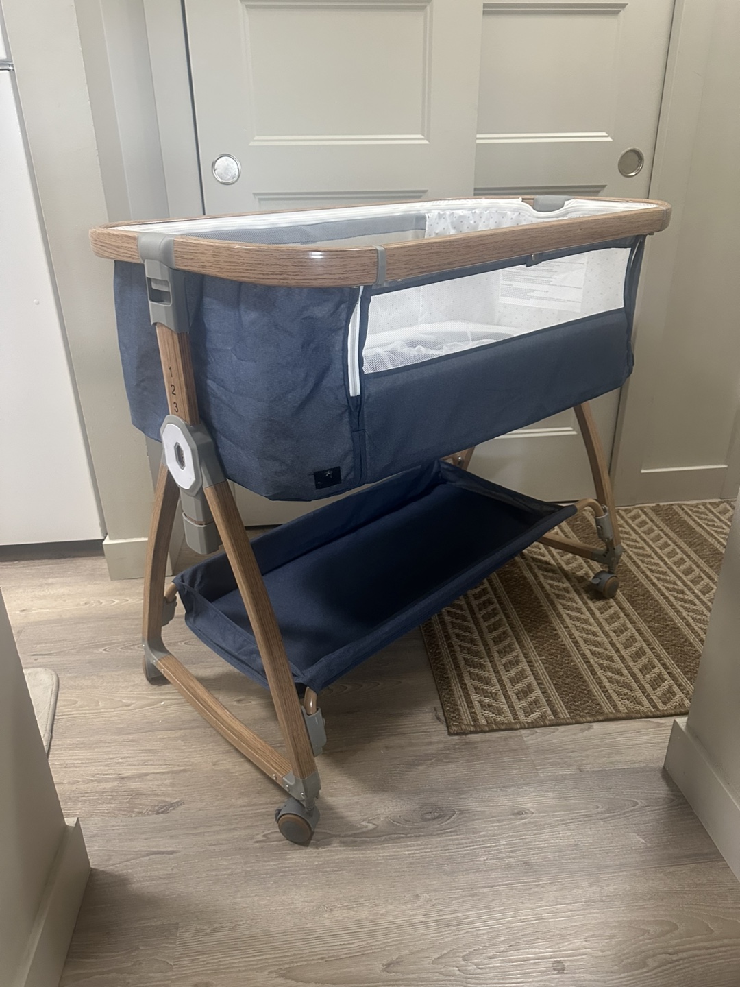 Brand-New Baby Bassinet Bedside Sleeper
