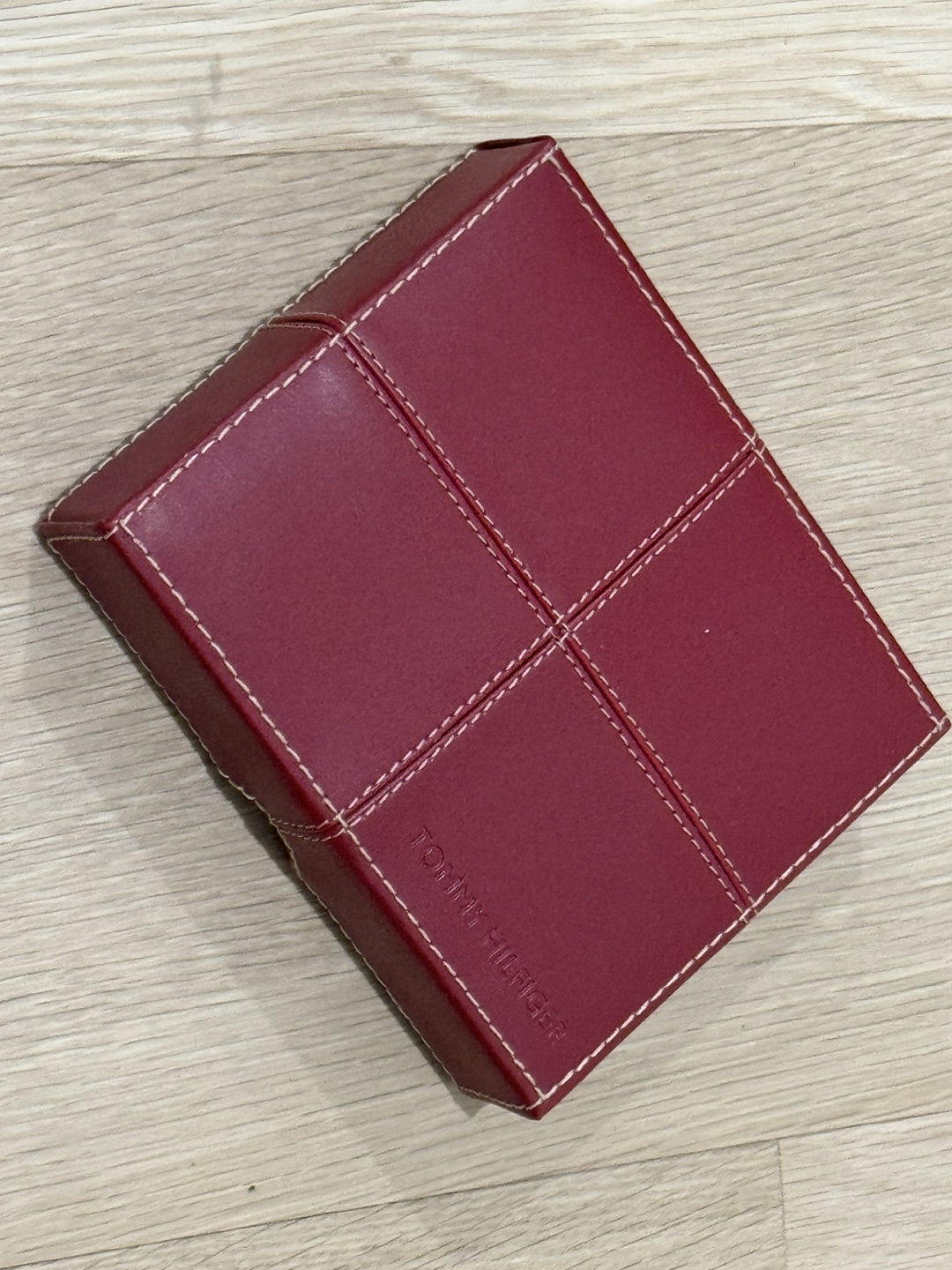 (Band New) Tommy Hilfiger Leather Wallet & Box Set - photo 2