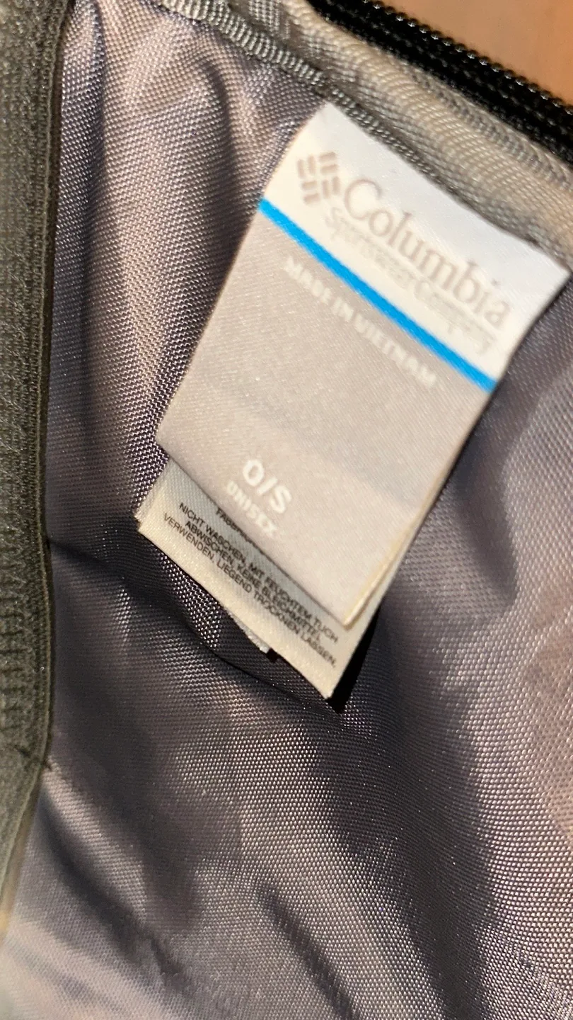 Columbia Black Sling Backpack image indicator(7)