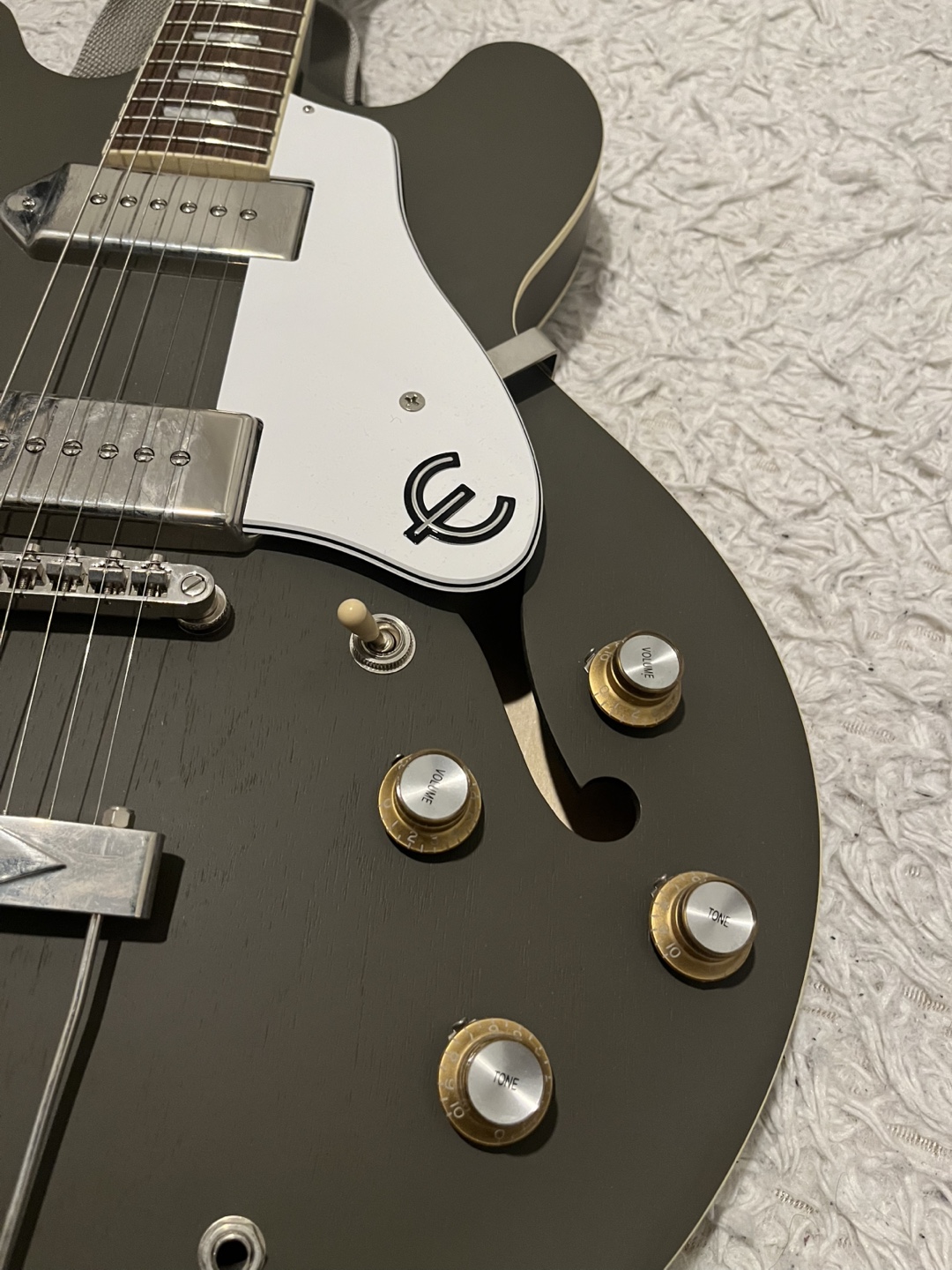 Epiphone Dot Semi-Hollow Guitar - photo 2