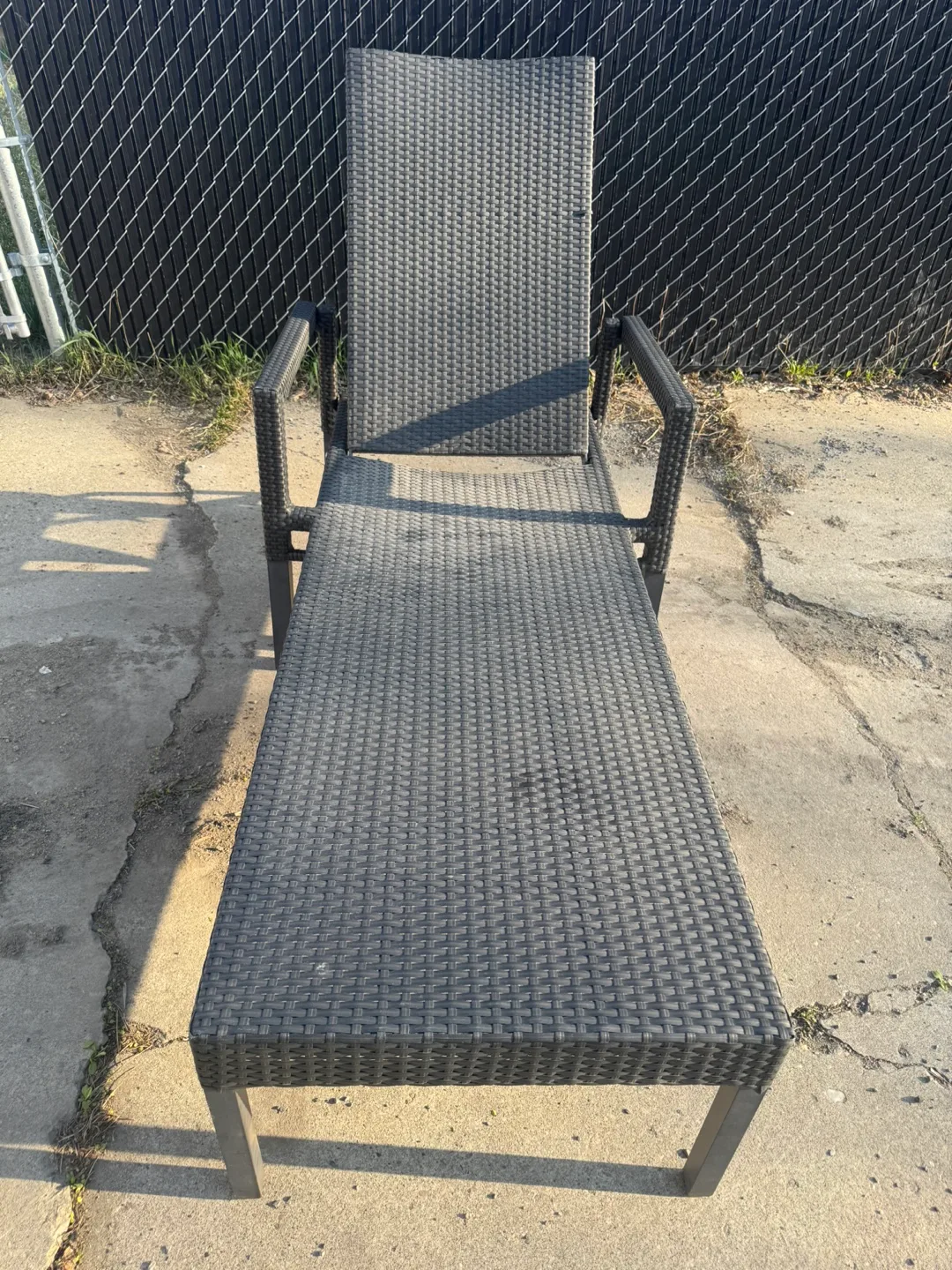 Outdoor Wicker Chaise Lounge thumbnail