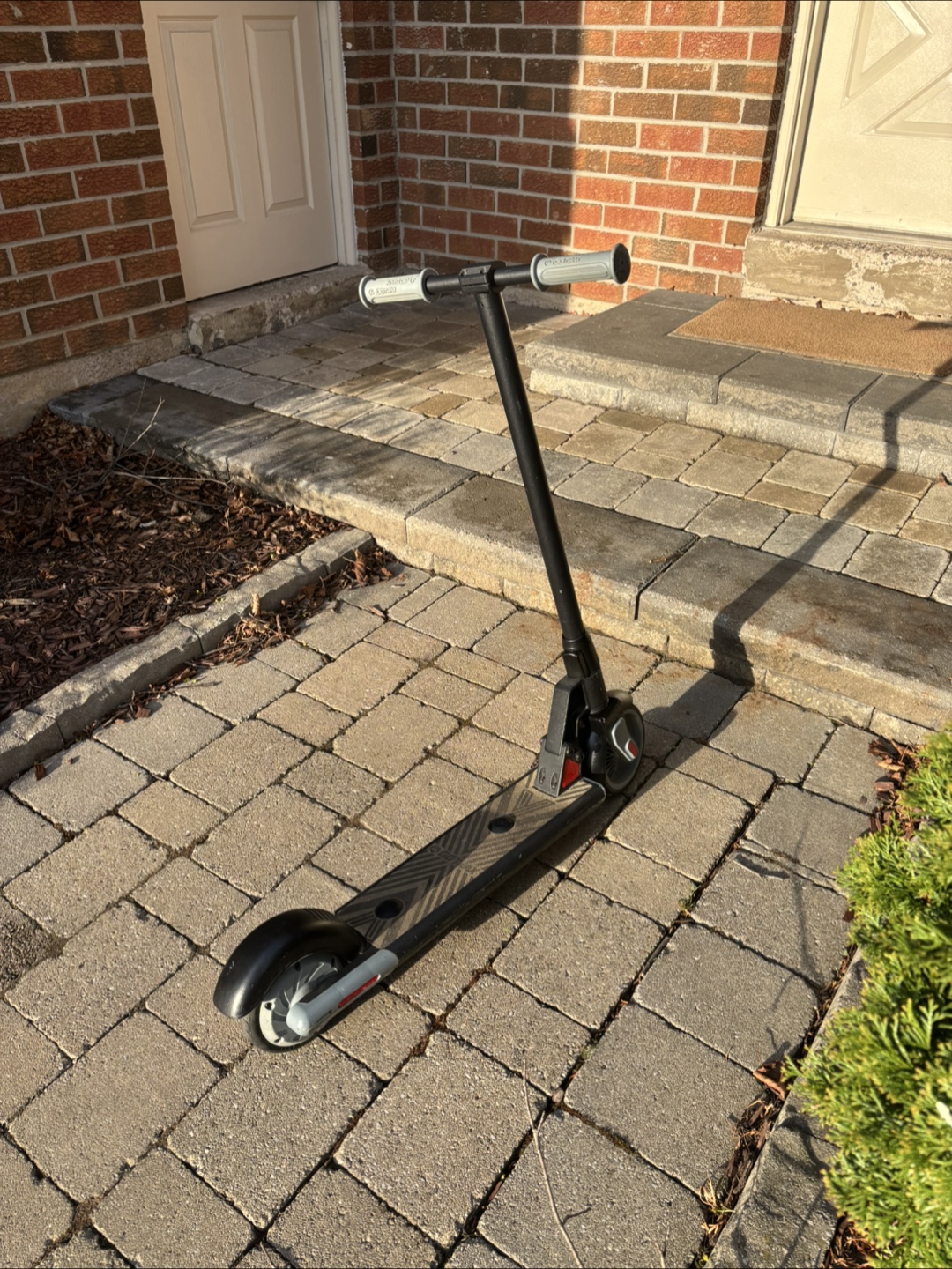 Electric scooter - photo 2