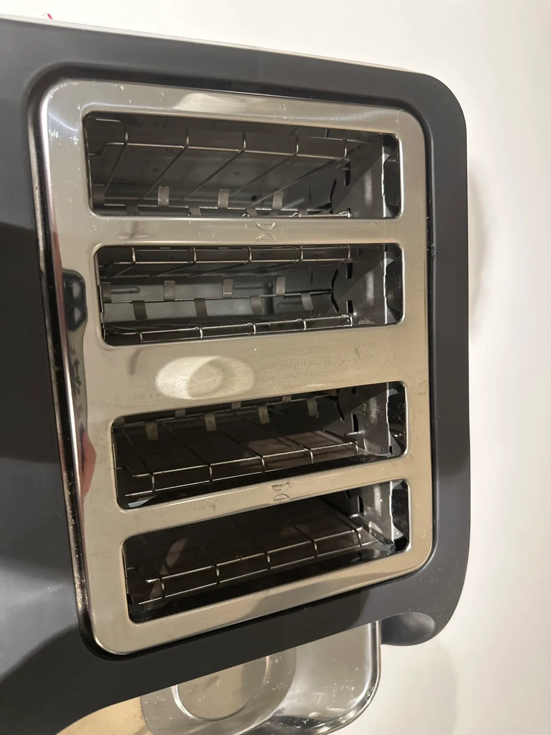 WestBend 4-Slice Toaster Oven with Crumb Tray image indicator(2)