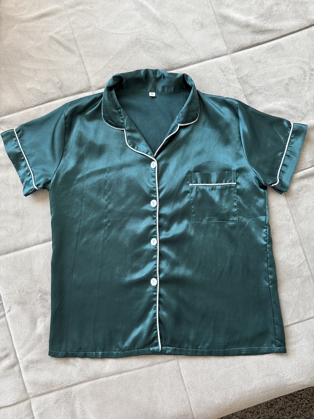 Women's Green Satin Pajama Set - Size Medium - photo 3