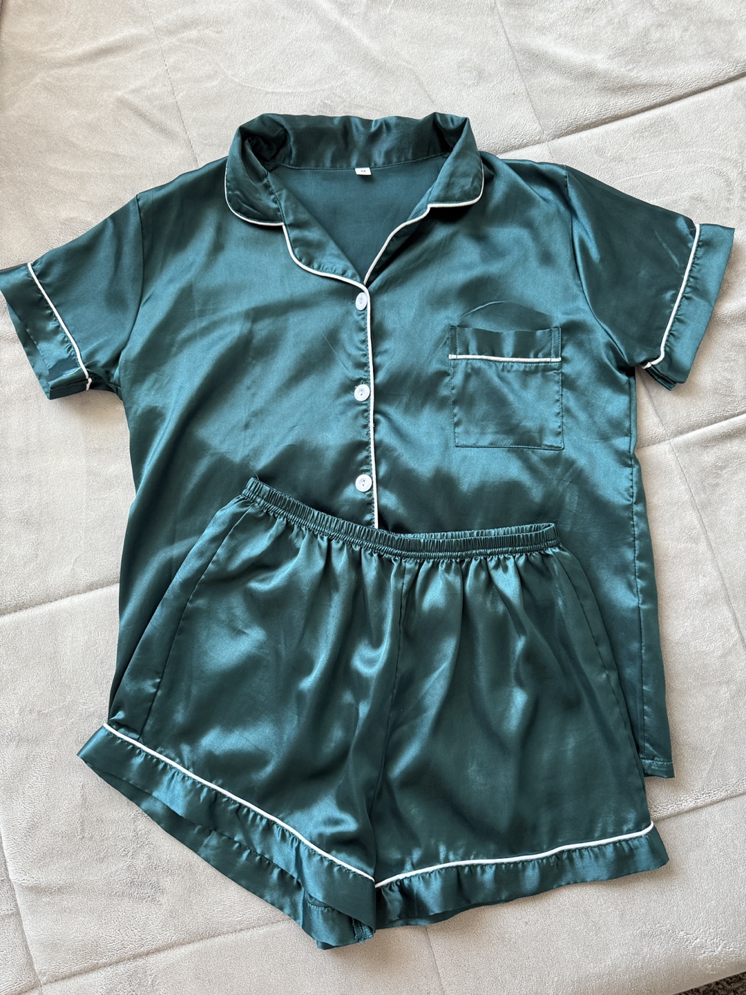Women's Green Satin Pajama Set - Size Medium