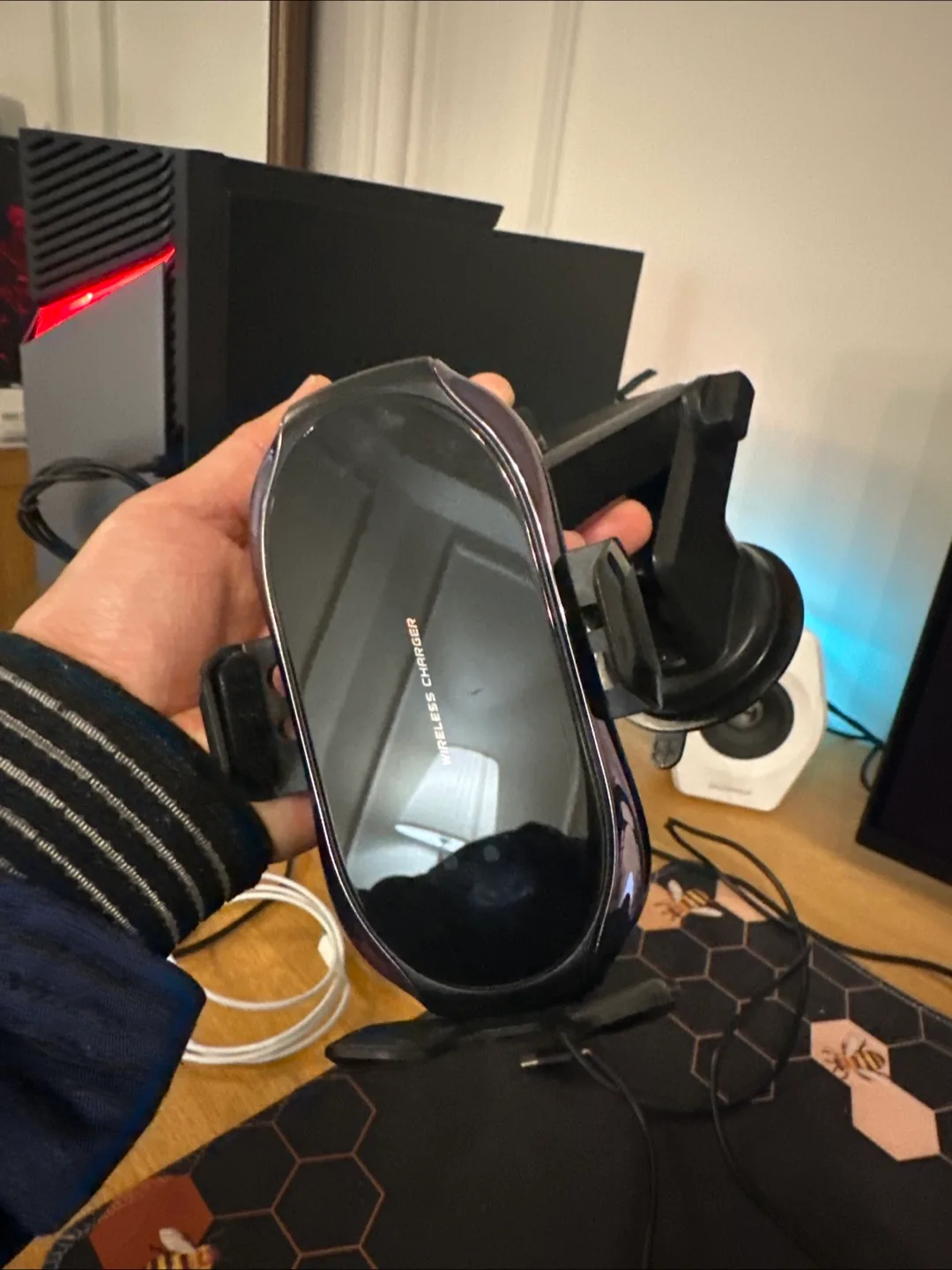 Wireless Car Charger. Mint condition thumbnail
