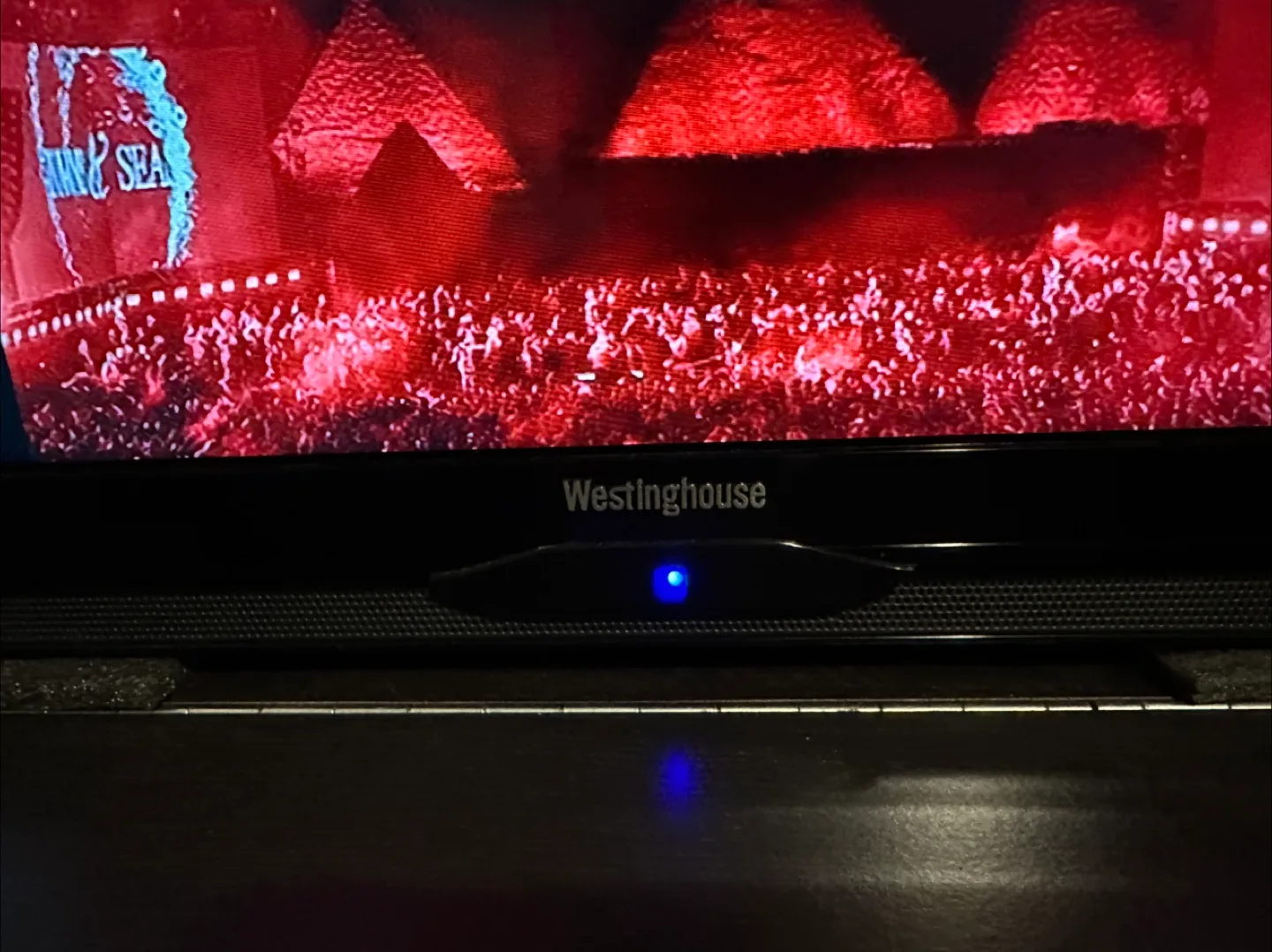 Westinghouse 50-Inch 4K Ultra HD 60Hz LED Smart TV image indicator(3)