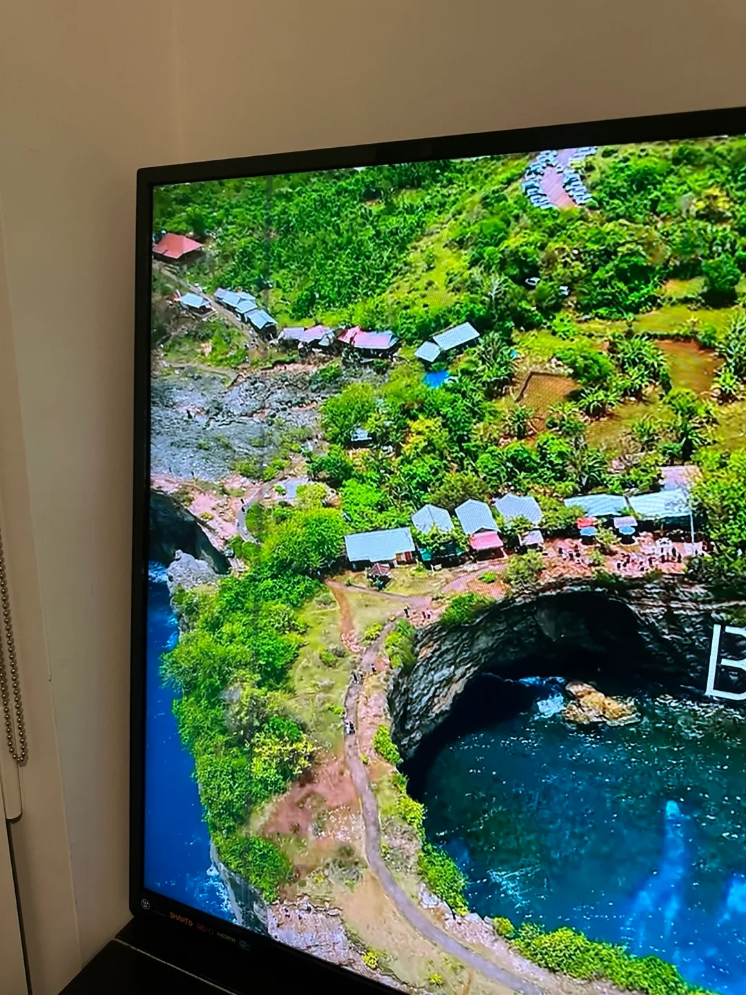 Westinghouse 50-Inch 4K Ultra HD 60Hz LED Smart TV image indicator(2)