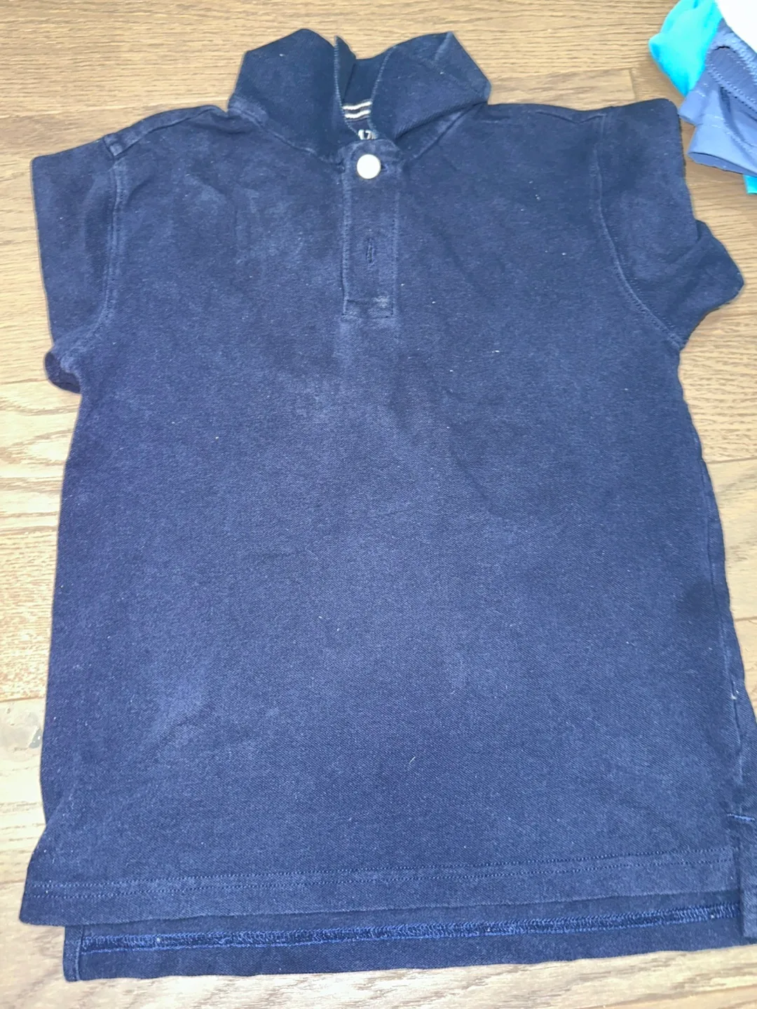 Kids' clothing bundle: shorts and shirt image indicator(5)