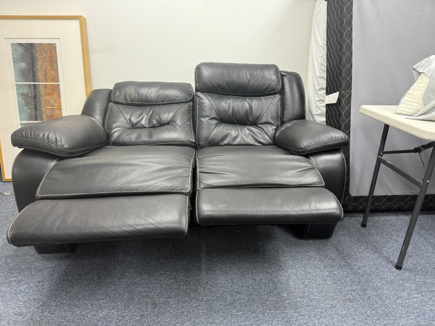 Black Leather Reclining Loveseat - photo 5