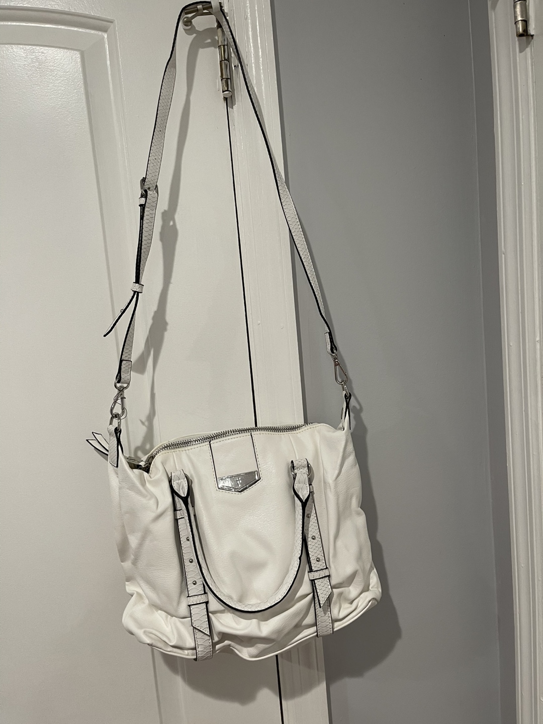 Vera Wang Leather Bag