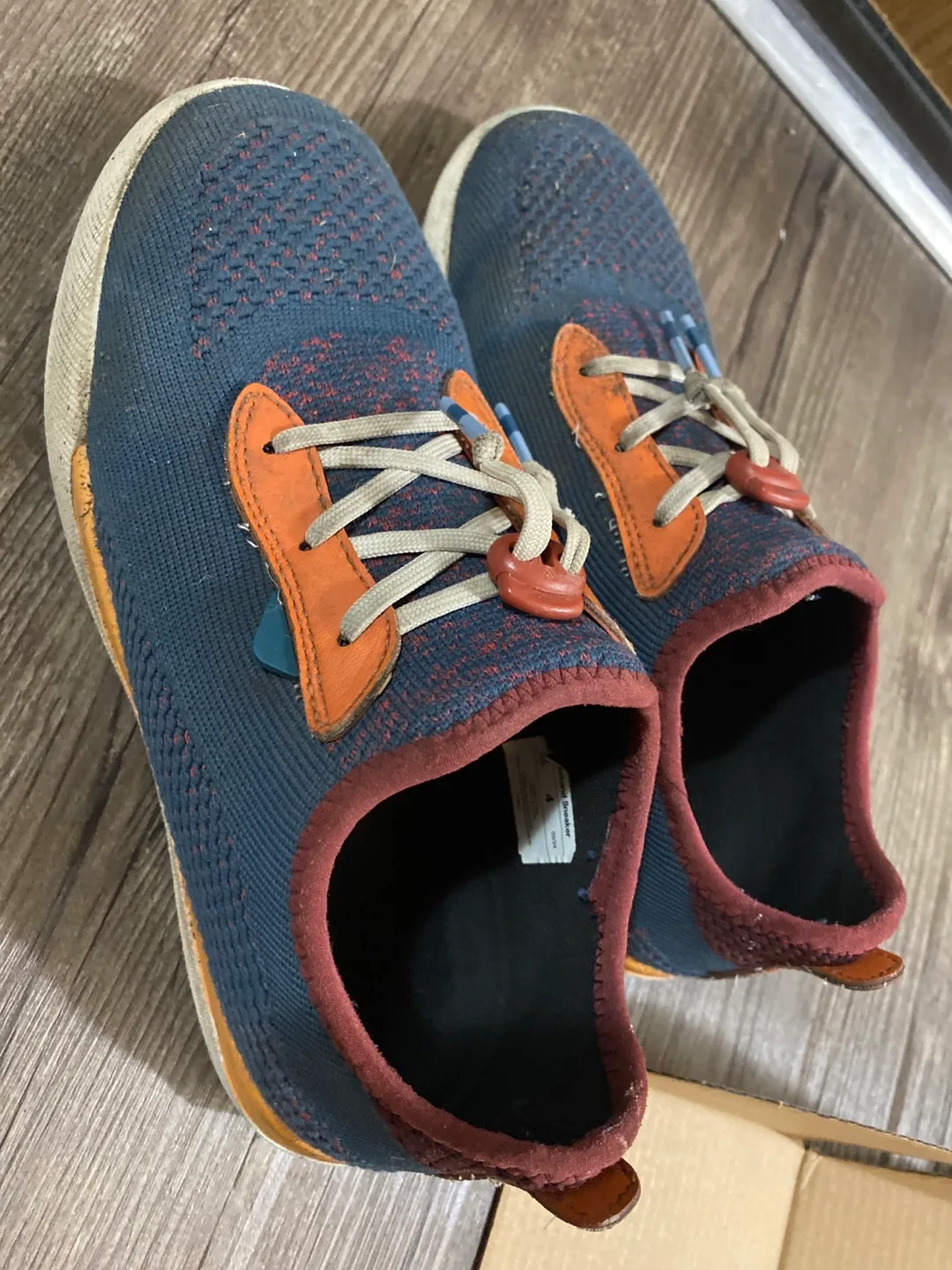 Vessi Kids Sneakers (waterproof)- Size 4 image indicator(2)