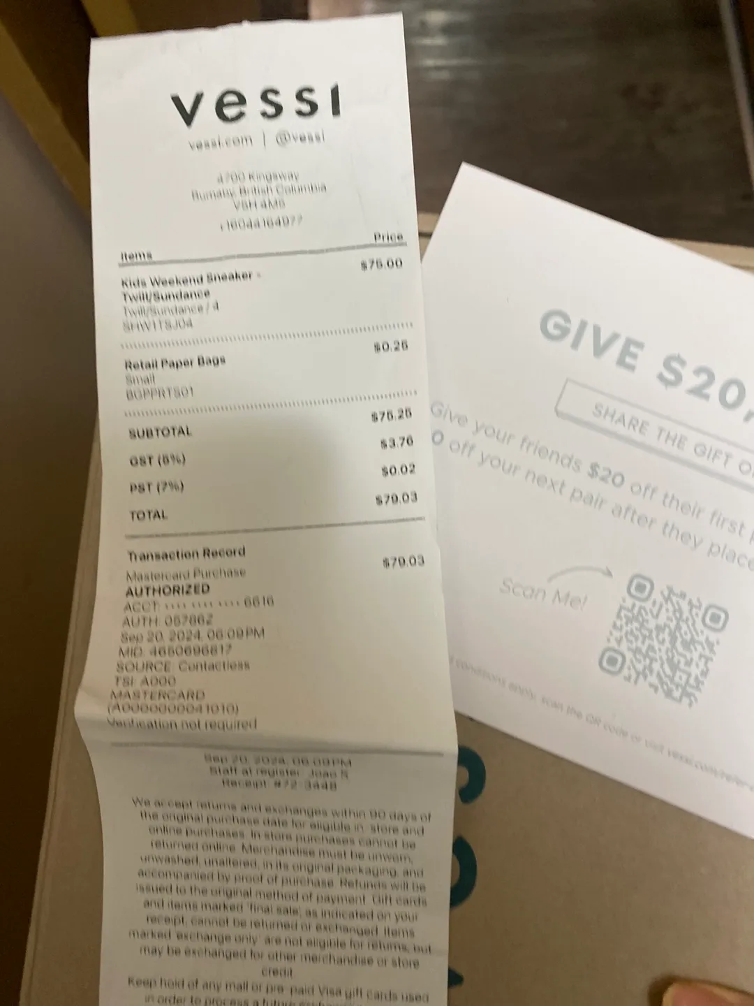 Vessi Kids Sneakers (waterproof)- Size 4 image indicator(5)