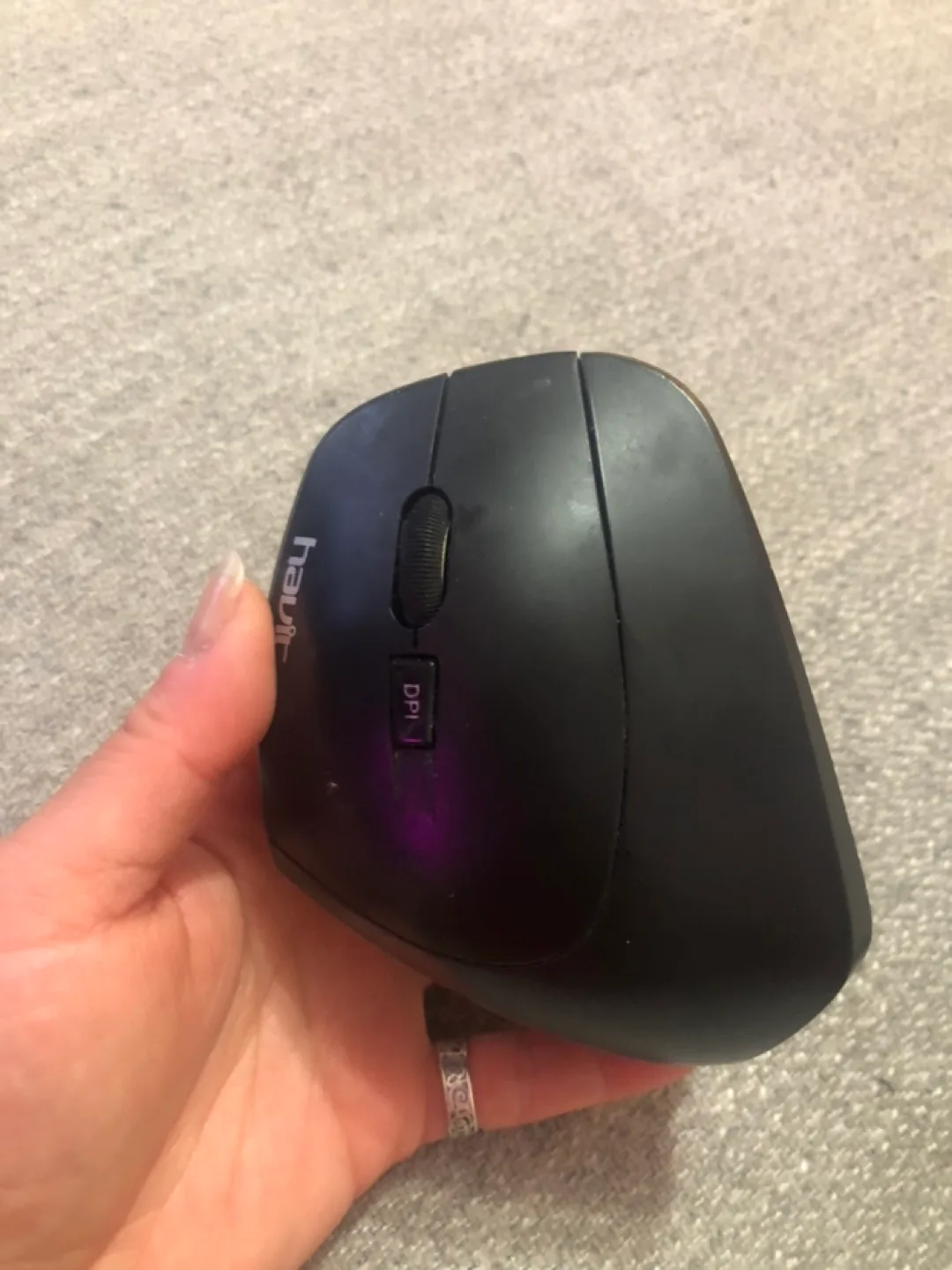 HAVIT Ergonomic Mouse image indicator(3)