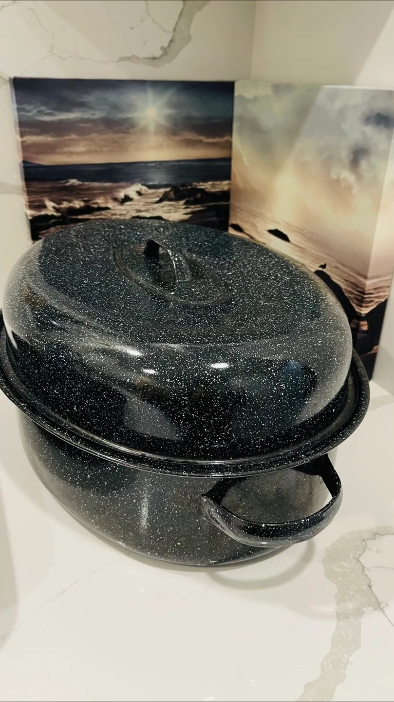 Vintage Black Speckle Enamel Roaster thumbnail