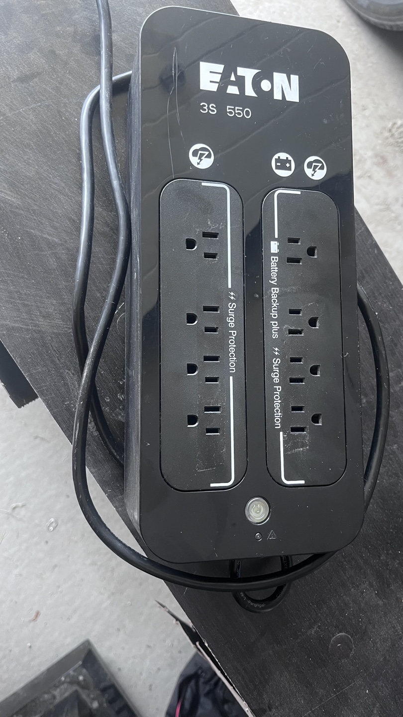 Eaton 3S 550 UPS Battery Backup Surge Protector - photo 3