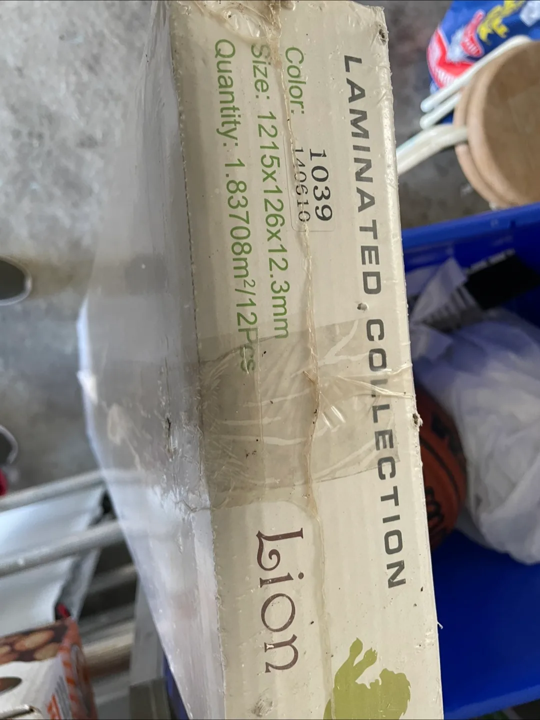 Lion Distribution Laminate Flooring image indicator(2)