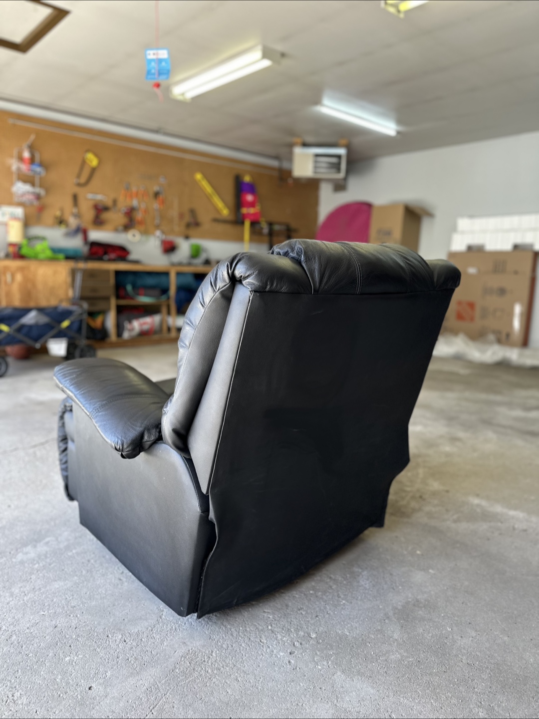 Palliser Rocker Recliner (FREE DELIVERY - photo 4