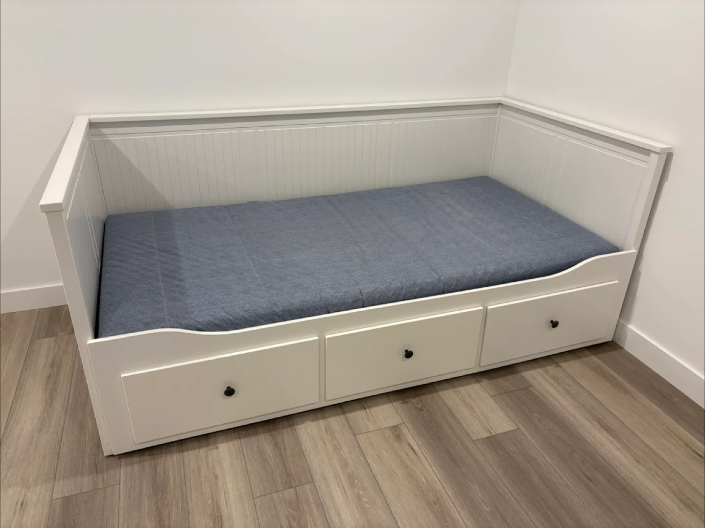 IKEA Daybed with 3 Drawers thumbnail