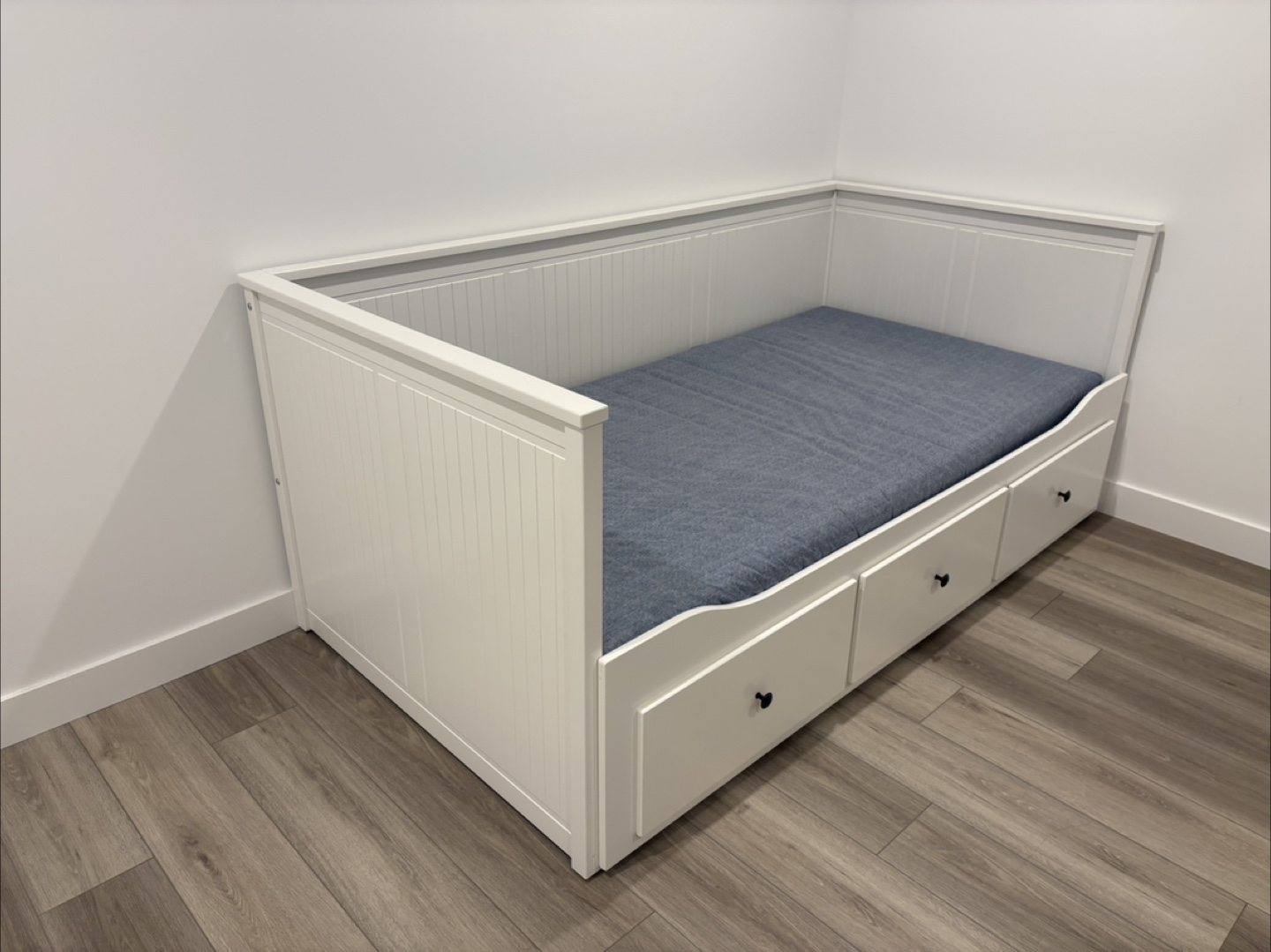 IKEA Daybed with 3 Drawers - photo 2