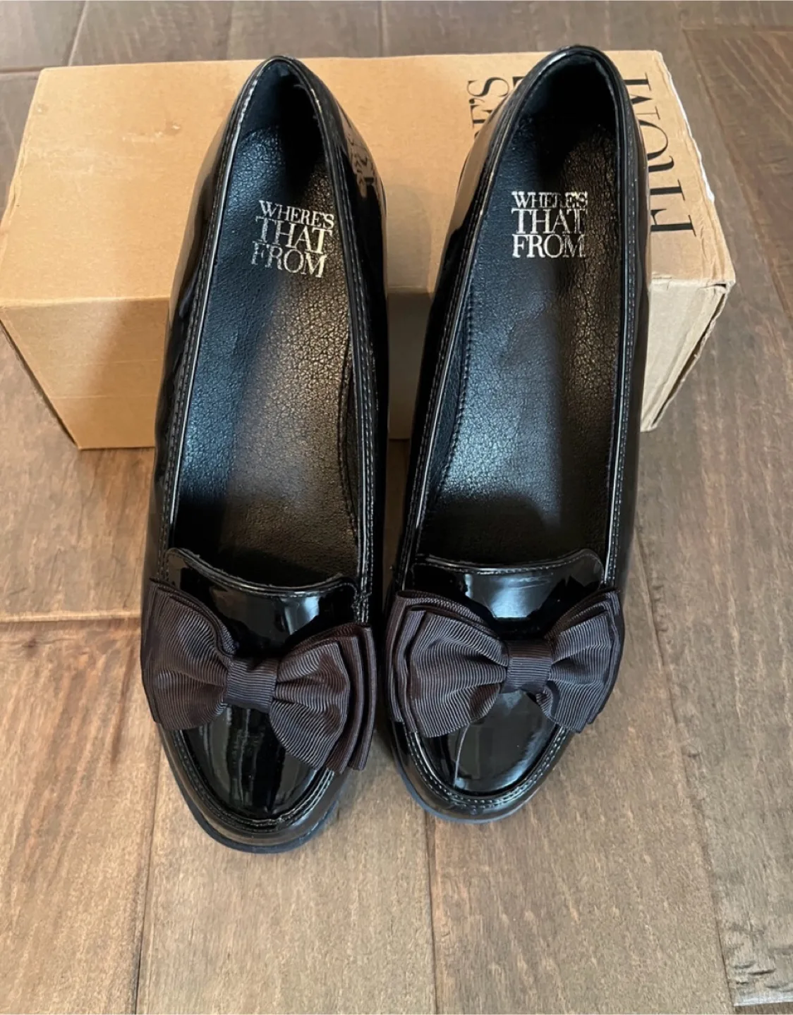 Women's Black Patent Leather Bow Loafers image indicator(3)