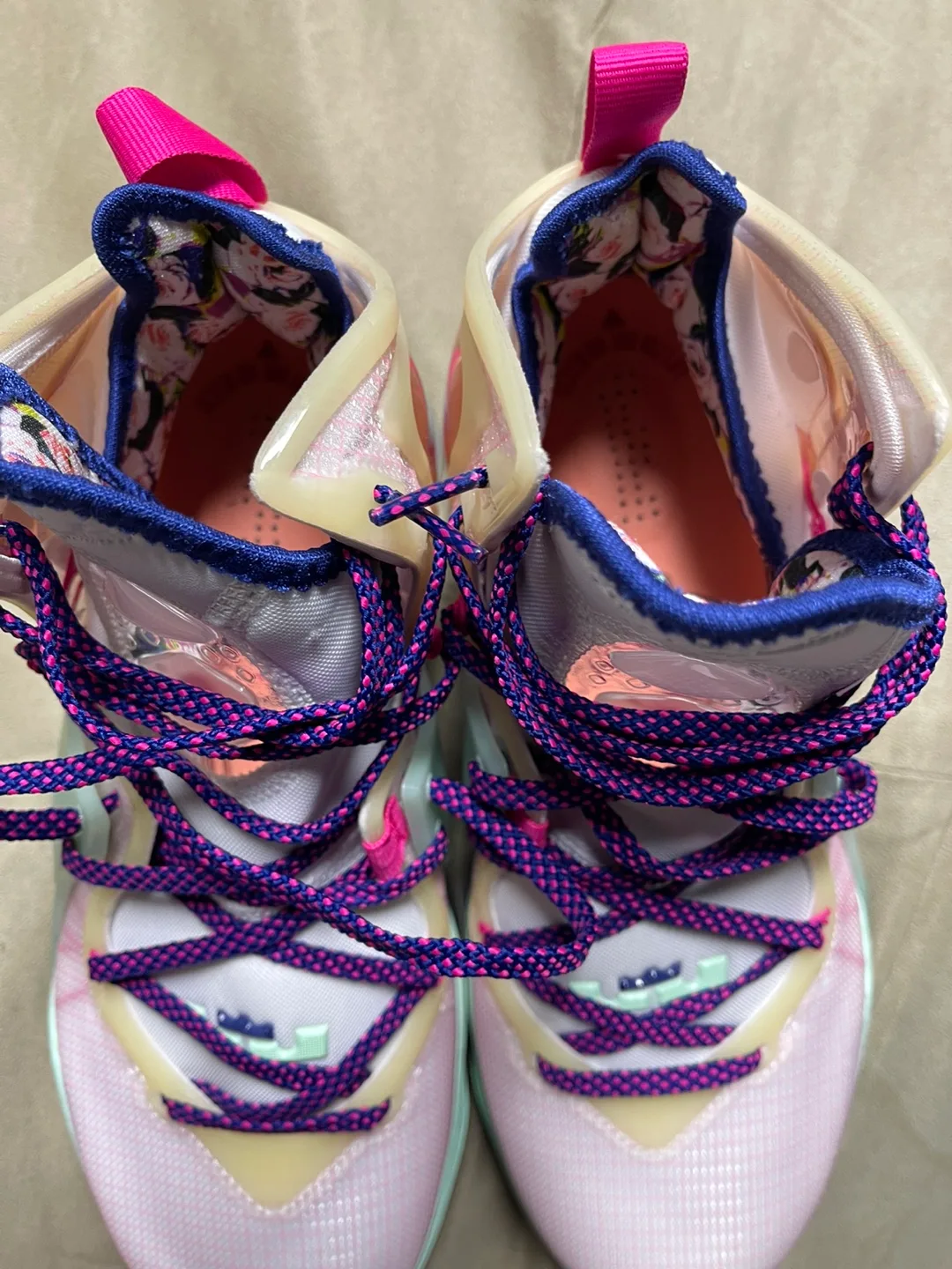 LeBron Witness 7 EP “Sisterhood” image indicator(5)
