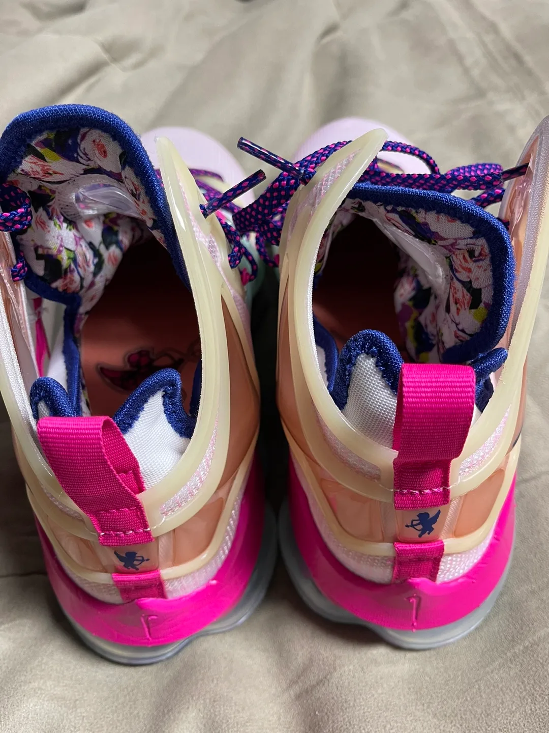 LeBron Witness 7 EP “Sisterhood” image indicator(2)
