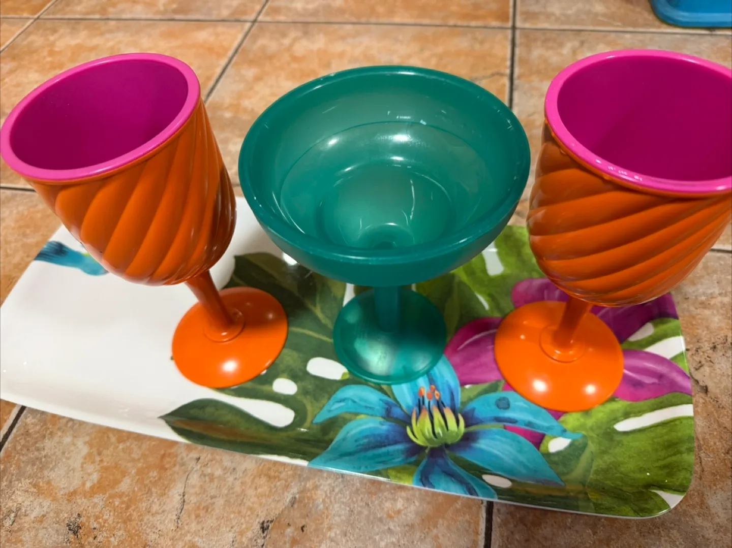 Tropical Serving Tray and Drinkware Set 🧡 image indicator(2)